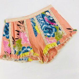 Z&L Europe Ruffle Floral Crochet Shorts